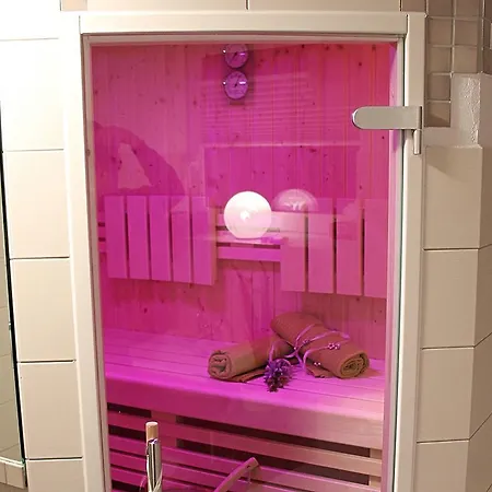 Cozy In Medelon With Sauna